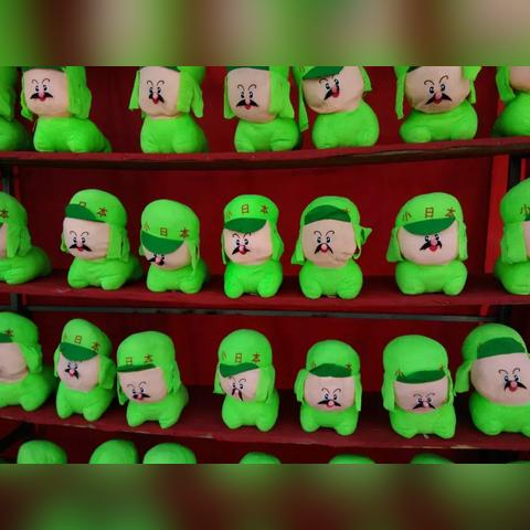 探索魔幻手机玩具娃娃的奇妙世界:让孩子们尽情享受创意和想象的乐趣 探索魔幻手机玩具娃娃的奇妙世界:让孩子们尽情享受创意和想象的乐趣