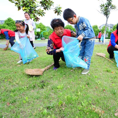 (中国式家长教育孩子)揭秘中国式家长:教育观念、育儿方式及家庭价值观的深度分析 (中国式家长教育孩子)揭秘中国式家长:教育观念、育儿方式及家庭价值观的深度分析