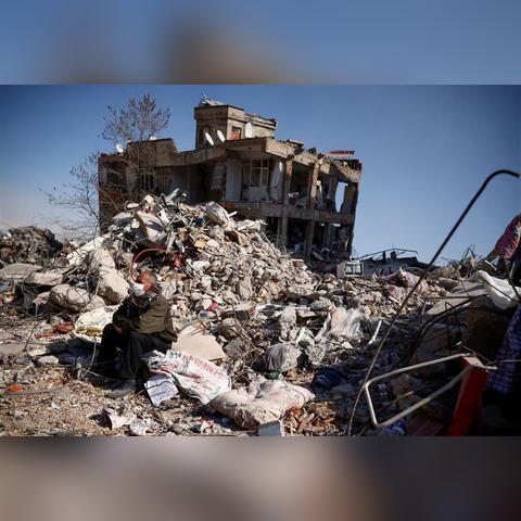 幸存者营地官方正版,挑战极限生存求生之路,限时限量特惠,速来抢购! 幸存者营地官方正版,挑战极限生存求生之路,限时限量特惠,速来抢购!