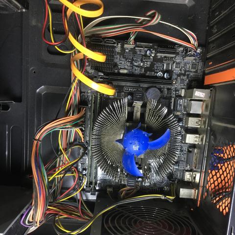 电脑显示屏不亮的原因及解决方法:全面解析常见故障与排查技巧 电脑显示屏不亮的原因及解决方法:全面解析常见故障与排查技巧