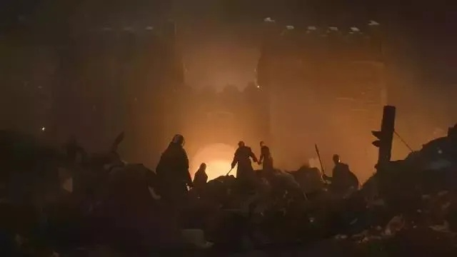 (权游凛冬将至什么意思)权游凛冬将至，敌人如影随形，胜负在于一线之间